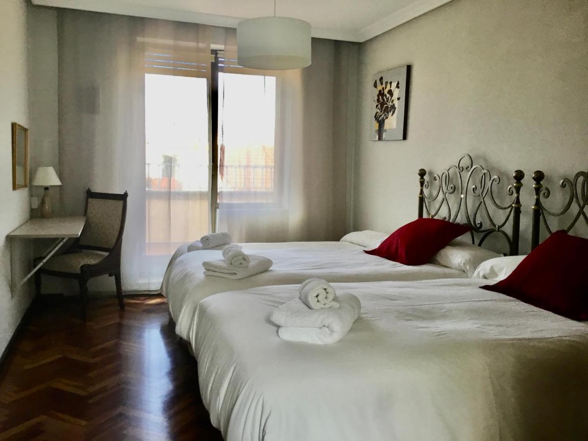 סלאמנקה Apartamentos Azafranal-Parking Gratis- מראה חיצוני תמונה