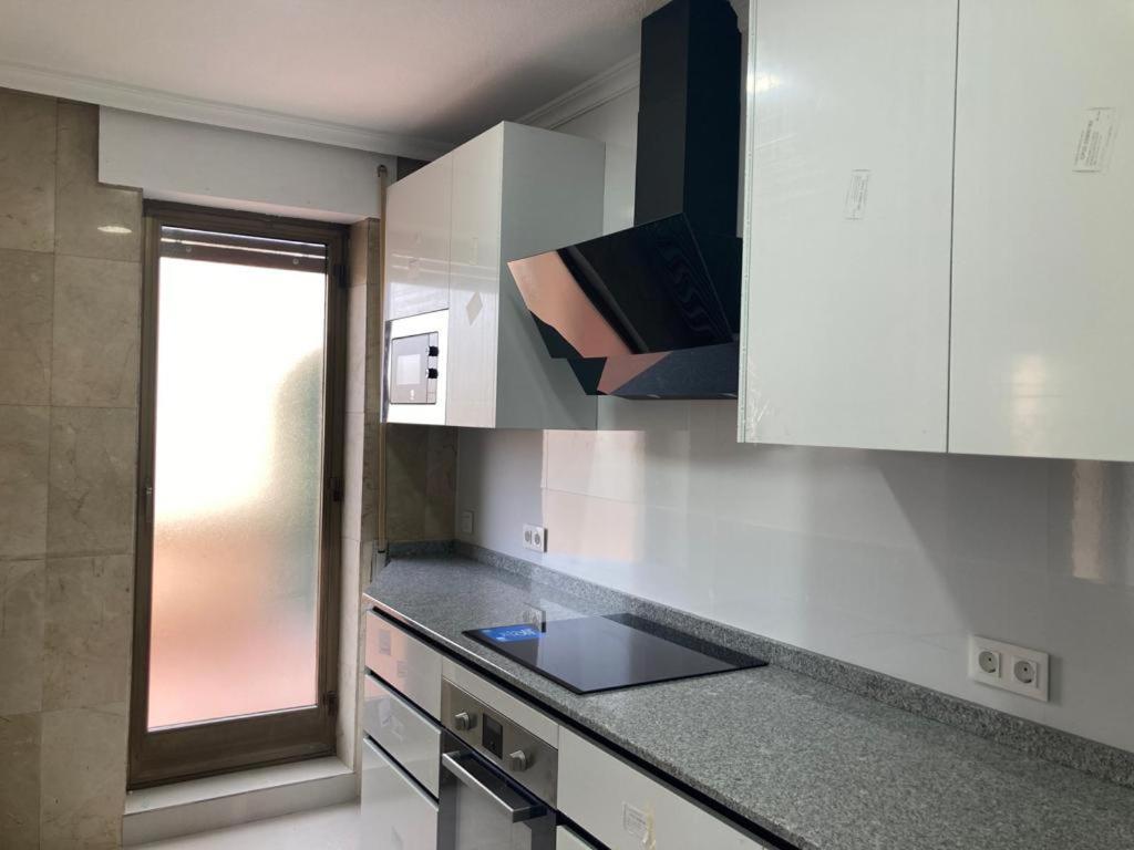 סלאמנקה Apartamentos Azafranal-Parking Gratis- מראה חיצוני תמונה