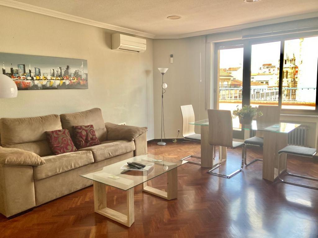 סלאמנקה Apartamentos Azafranal-Parking Gratis- מראה חיצוני תמונה
